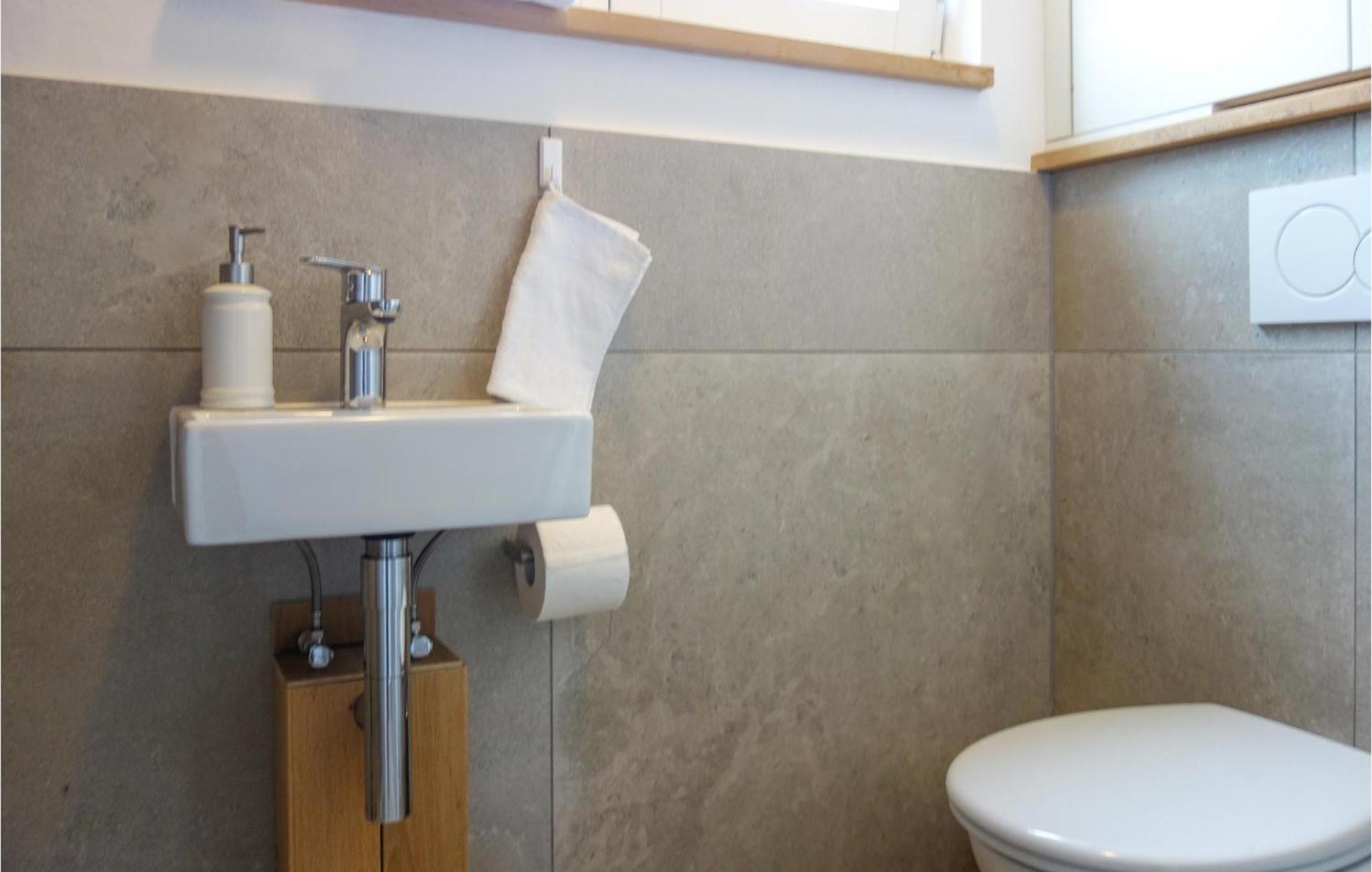 Awesome Home In Warendorf With Wifi エクステリア 写真